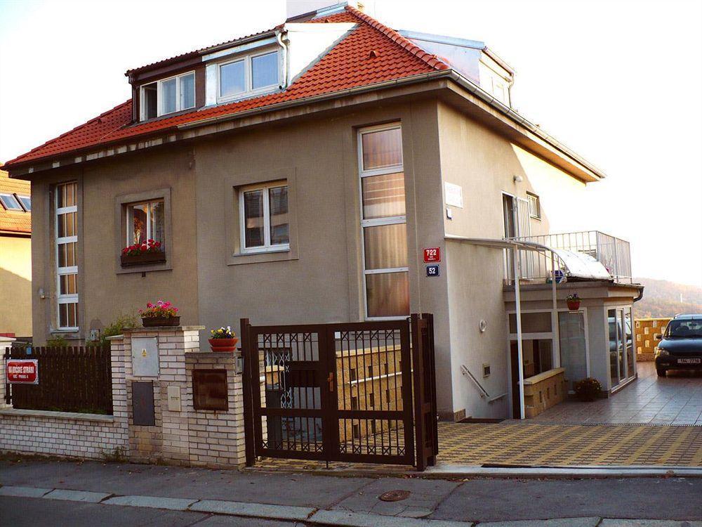 Pension Nika Praag Buitenkant foto