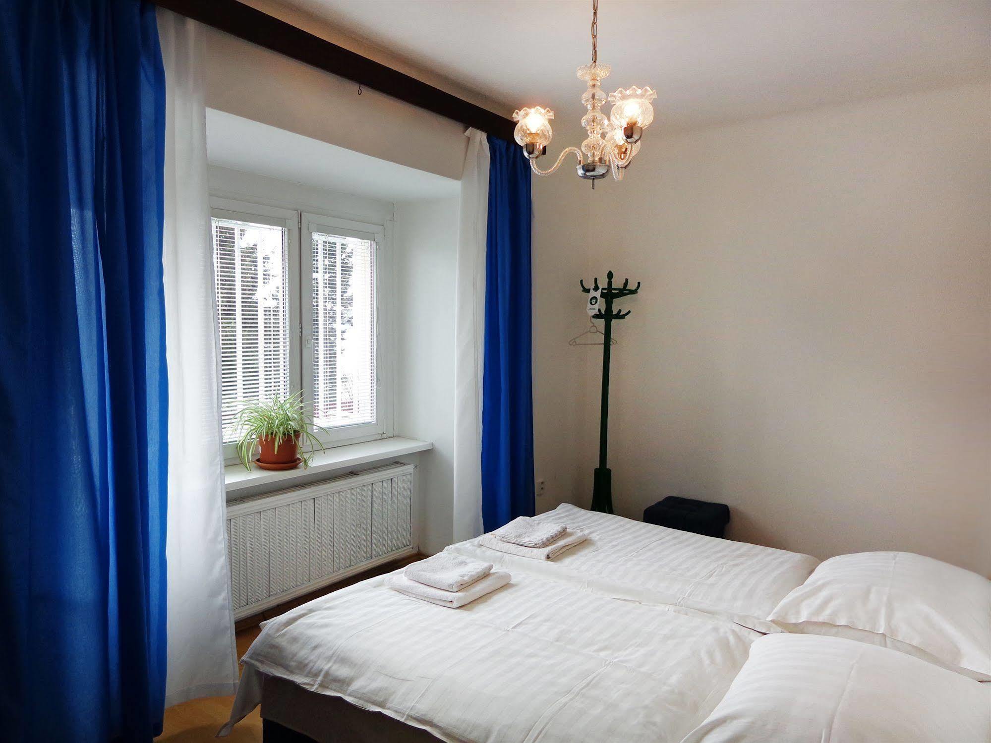Pension Nika Praag Buitenkant foto