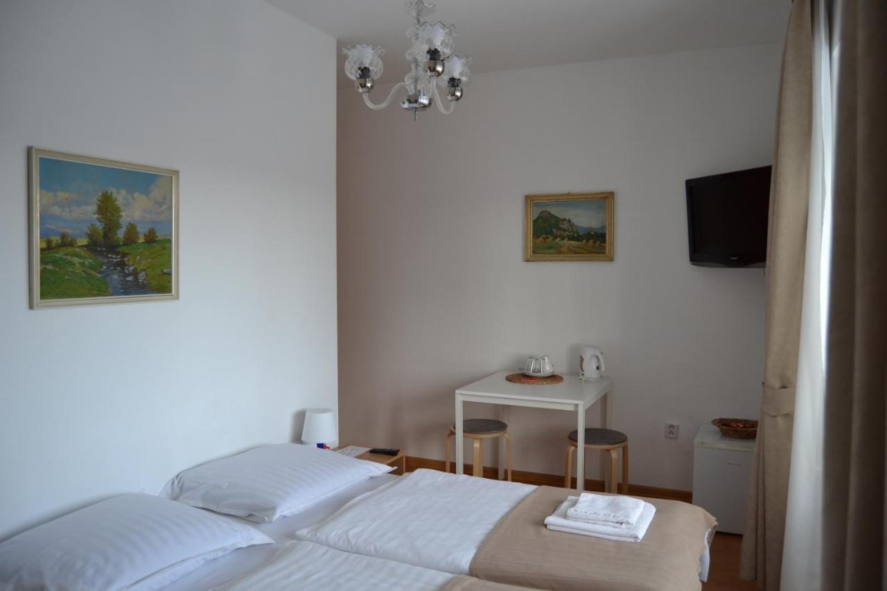 Pension Nika Praag Buitenkant foto